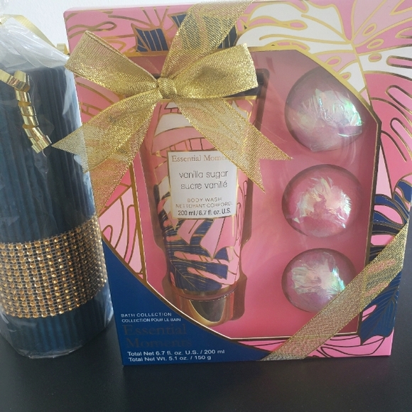 Essential Moments Bath Collection Set - Picture 2 of 4